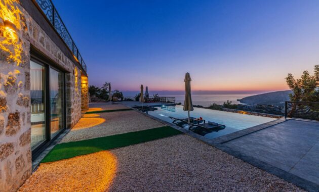 Villa Katarina: Coastal Elegance in Bali
