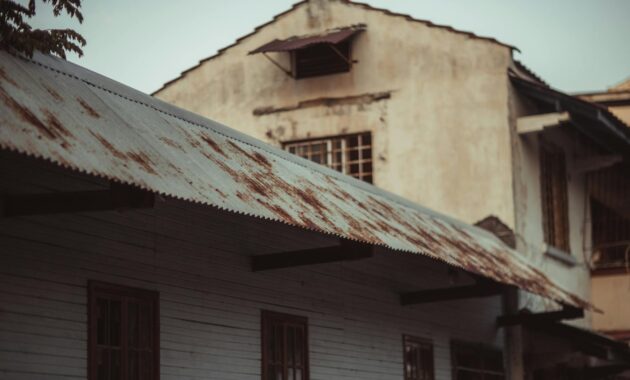 Zincalume metal roofs